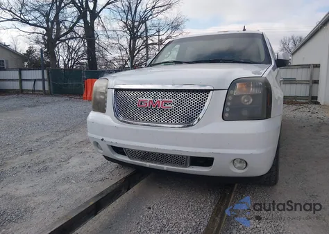 2007 GMC Yukon Xl 1500 Denali z USA, uszkodzony, nr VIN 1GKFK66837J229768